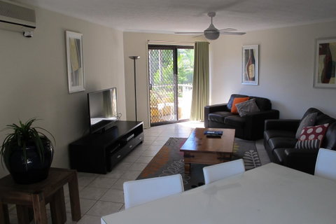 Grangewood Court Apartments - ACT Tourism 13