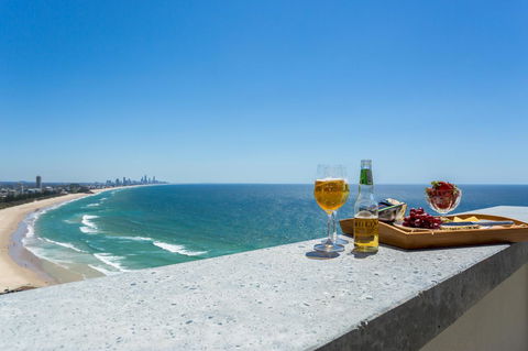 Gemini Court Holiday Apartments - ACT Tourism 2