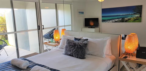 Gemini Court Holiday Apartments - ACT Tourism 21