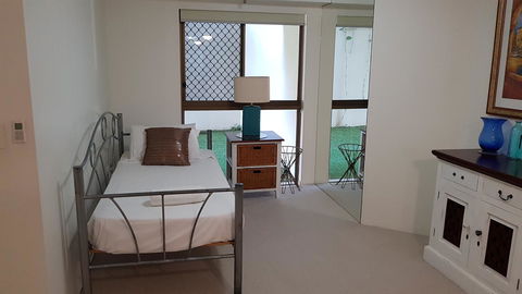 Gemini Court Holiday Apartments - ACT Tourism 14
