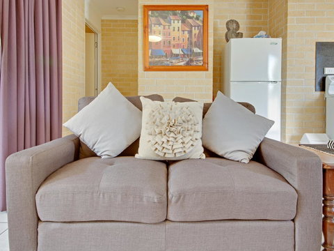 Murray Street Apartments - ACT Tourism 1