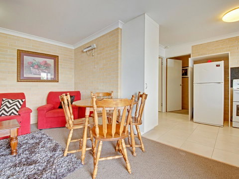 Murray Street Apartments - ACT Tourism 10