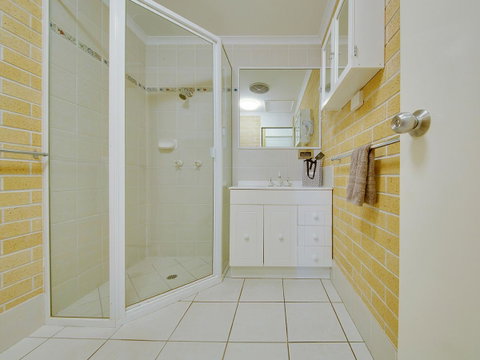 Murray Street Apartments - ACT Tourism 38