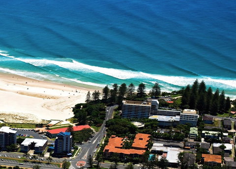 Komune Resort And Beach Club Greenmount Beach - ACT Tourism 3