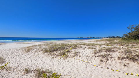 Bilinga Beach Motel - ACT Tourism 29