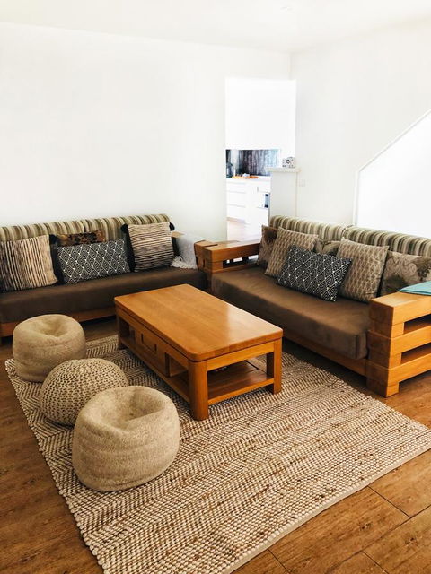 Bilinga Beach Motel - ACT Tourism 5