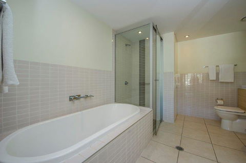 Absolute Waterfront Magnetic Island - ACT Tourism 19