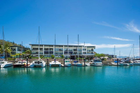 Absolute Waterfront Magnetic Island - ACT Tourism 14