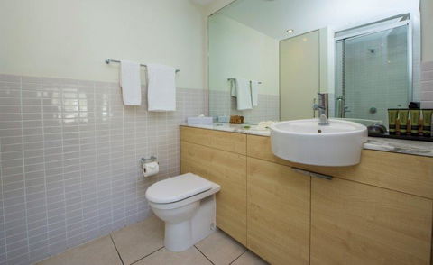 Absolute Waterfront Magnetic Island - ACT Tourism 20