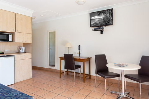 Anchor Motel Noosa - ACT Tourism 39