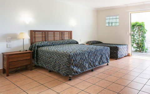 Anchor Motel Noosa - ACT Tourism 7