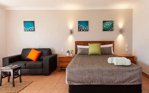 Anchor Motel Noosa - ACT Tourism 21
