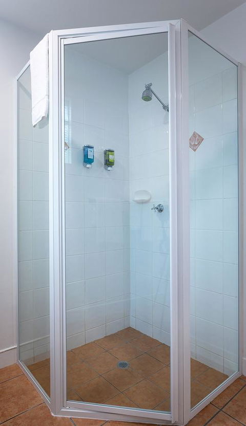 Anchor Motel Noosa - ACT Tourism 11