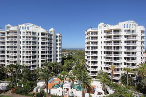 ULTIQA Burleigh Mediterranean Resort - ACT Tourism 29