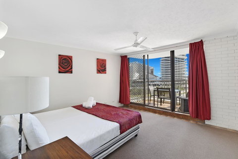 Broadbeach Travel Inn Apartments - ACT Tourism 22