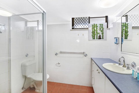 Broadbeach Travel Inn Apartments - ACT Tourism 34
