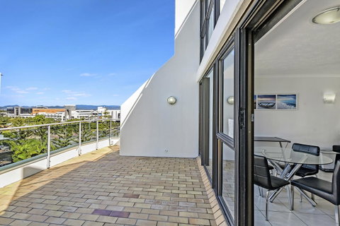 Broadbeach Travel Inn Apartments - ACT Tourism 8