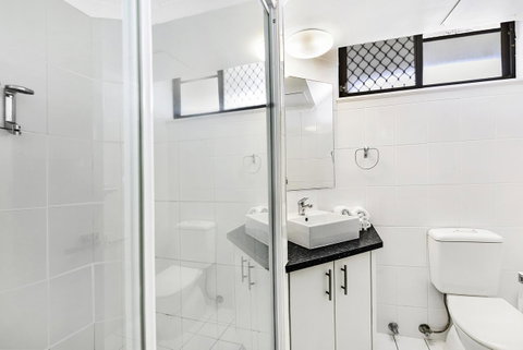 Broadbeach Travel Inn Apartments - ACT Tourism 29
