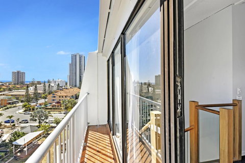 Broadbeach Travel Inn Apartments - ACT Tourism 17