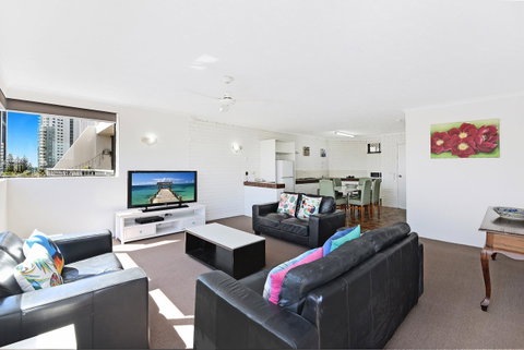 Broadbeach Travel Inn Apartments - ACT Tourism 19