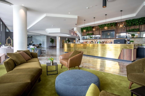 Eatons Hill Hotel - ACT Tourism 7