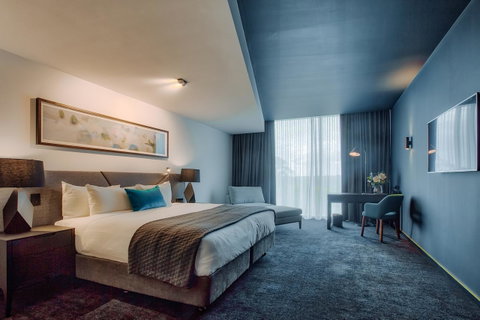 Eatons Hill Hotel - ACT Tourism 22