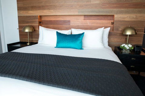 Eatons Hill Hotel - ACT Tourism 33
