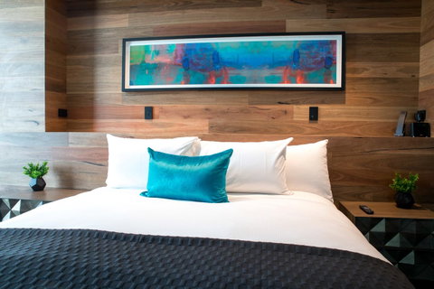 Eatons Hill Hotel - ACT Tourism 25
