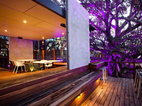 Eatons Hill Hotel - ACT Tourism 37