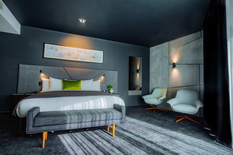 Eatons Hill Hotel - ACT Tourism 19