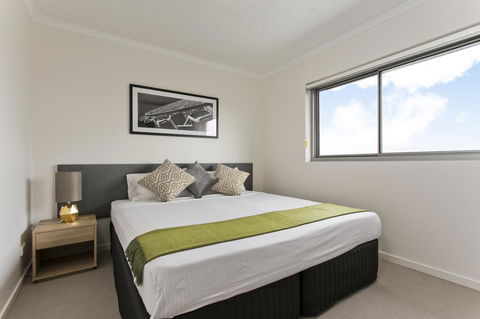 Arise Princess Regent Apartments - ACT Tourism 7