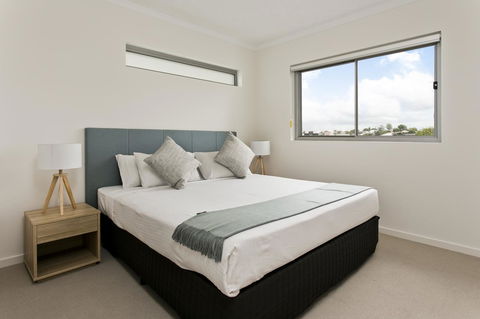 Arise Princess Regent Apartments - ACT Tourism 9