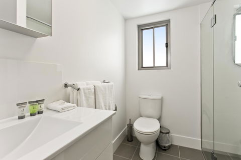 Arise Princess Regent Apartments - ACT Tourism 6