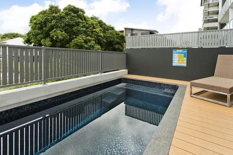 Arise Princess Regent Apartments - ACT Tourism 14