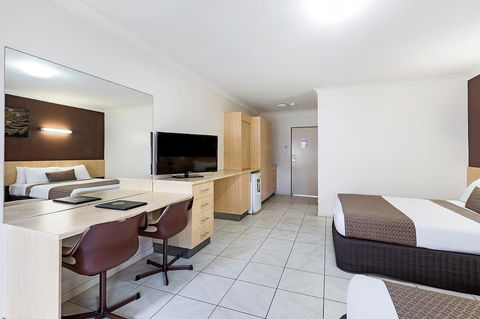 Reef Gateway Hotel - ACT Tourism 3