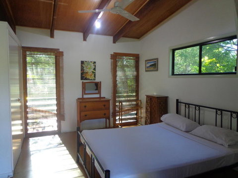 1770 Southern Cross Travellers Retreat - ACT Tourism 14