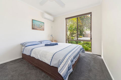 Waterfront Theme Park Getaway - ACT Tourism 9
