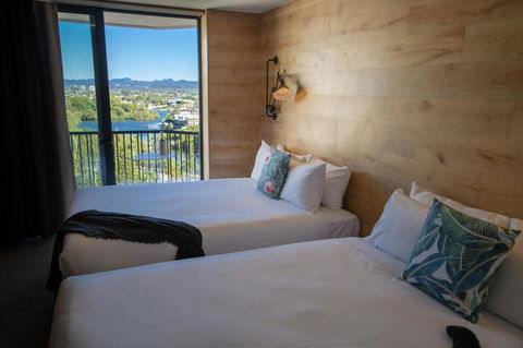 The Island Gold Coast - ACT Tourism 24