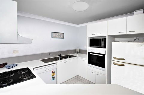 Key Largo Holiday Apartments - ACT Tourism 6