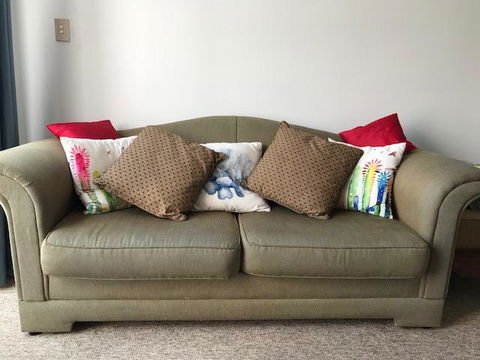 Location! 2BR Town View Unit In Centre Of Airlie. - ACT Tourism 4