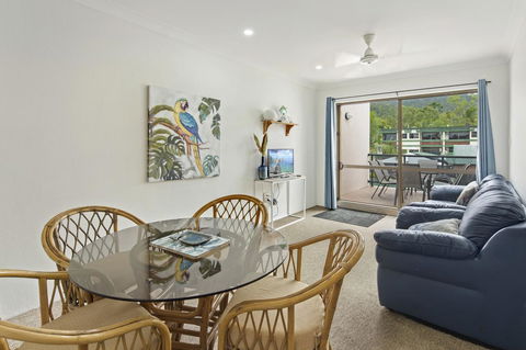 Location! 2BR Town View Unit In Centre Of Airlie. - ACT Tourism 15