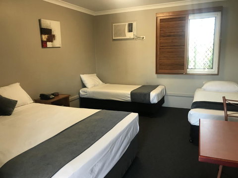 Cosmopolitan Motel & Serviced Apartments - ACT Tourism 17
