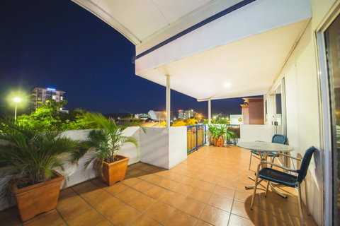 Cosmopolitan Motel & Serviced Apartments - ACT Tourism 10