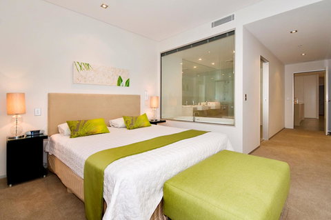 Ambience On Burleigh Beach - ACT Tourism 26