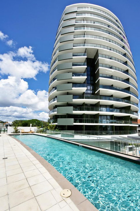 Ambience On Burleigh Beach - ACT Tourism 0