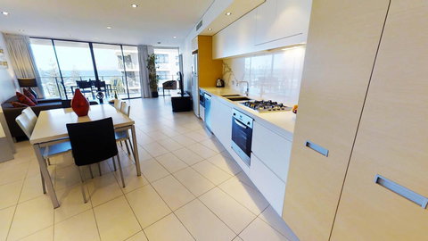 Ambience On Burleigh Beach - ACT Tourism 12