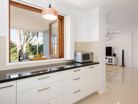 Briz Stays - Whites Road - ACT Tourism 9