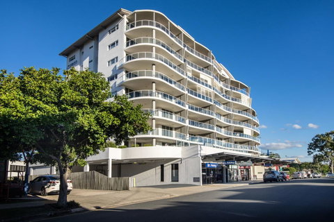 Pandanus Mooloolaba - ACT Tourism 1