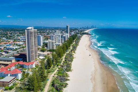 Burleigh Esplanade Apartments - ACT Tourism 0