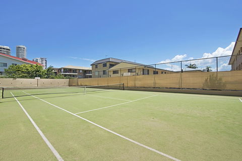 Burleigh Esplanade Apartments - ACT Tourism 15